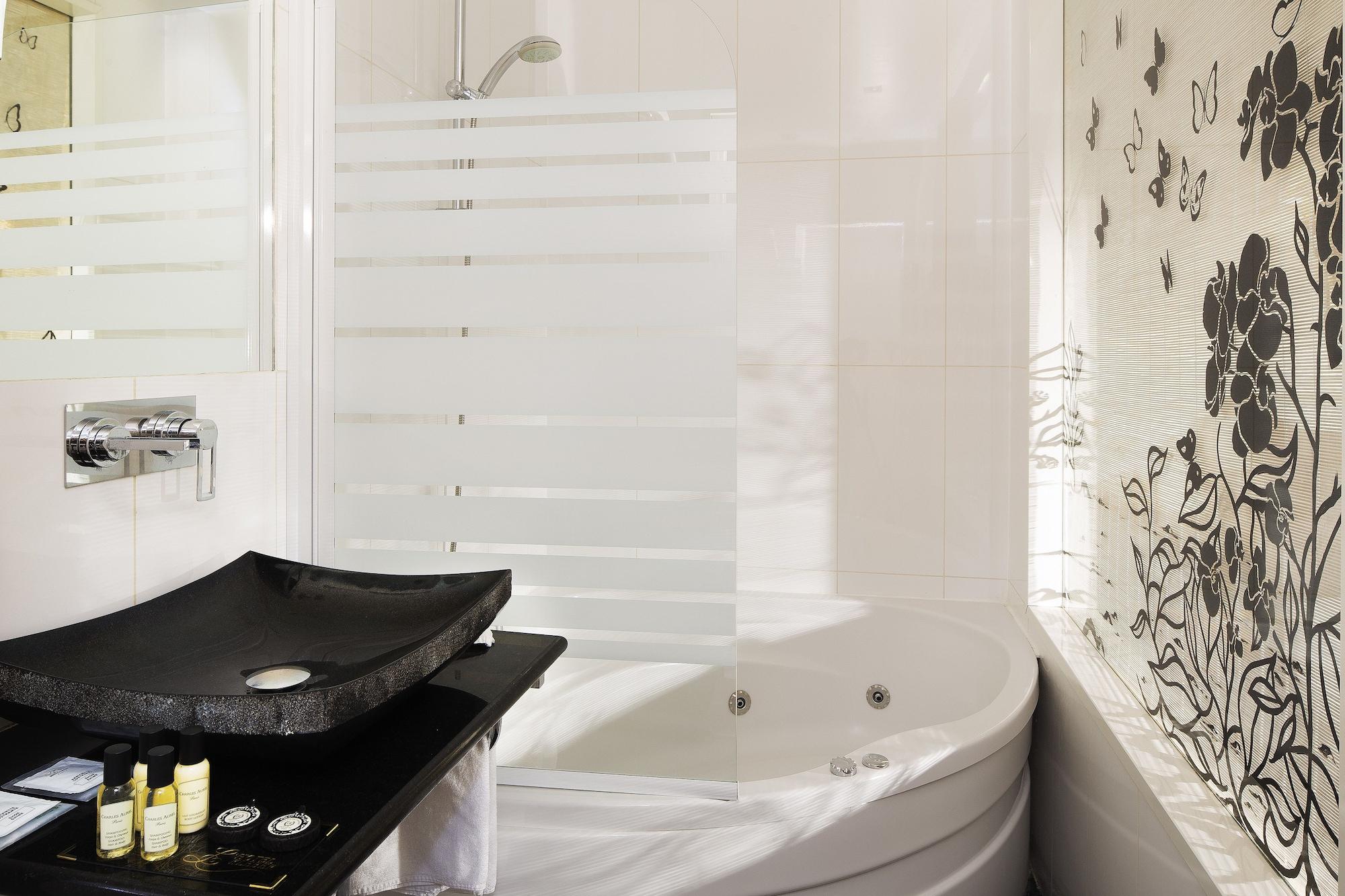 Hotel Kleber Paris & Spa Екстериор снимка